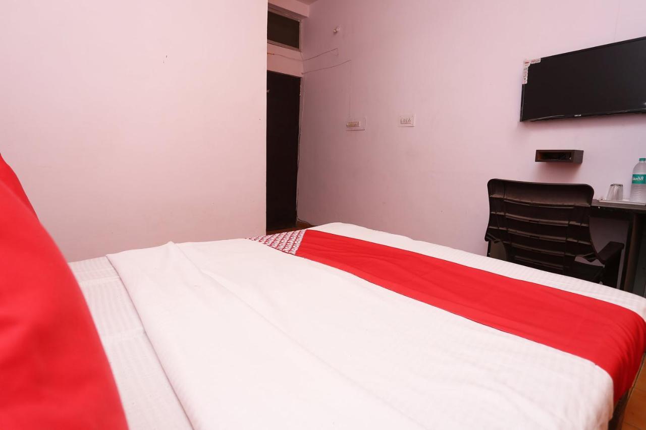 Oyo 37533 Hotel Ashirwad Jabalpur Exteriör bild