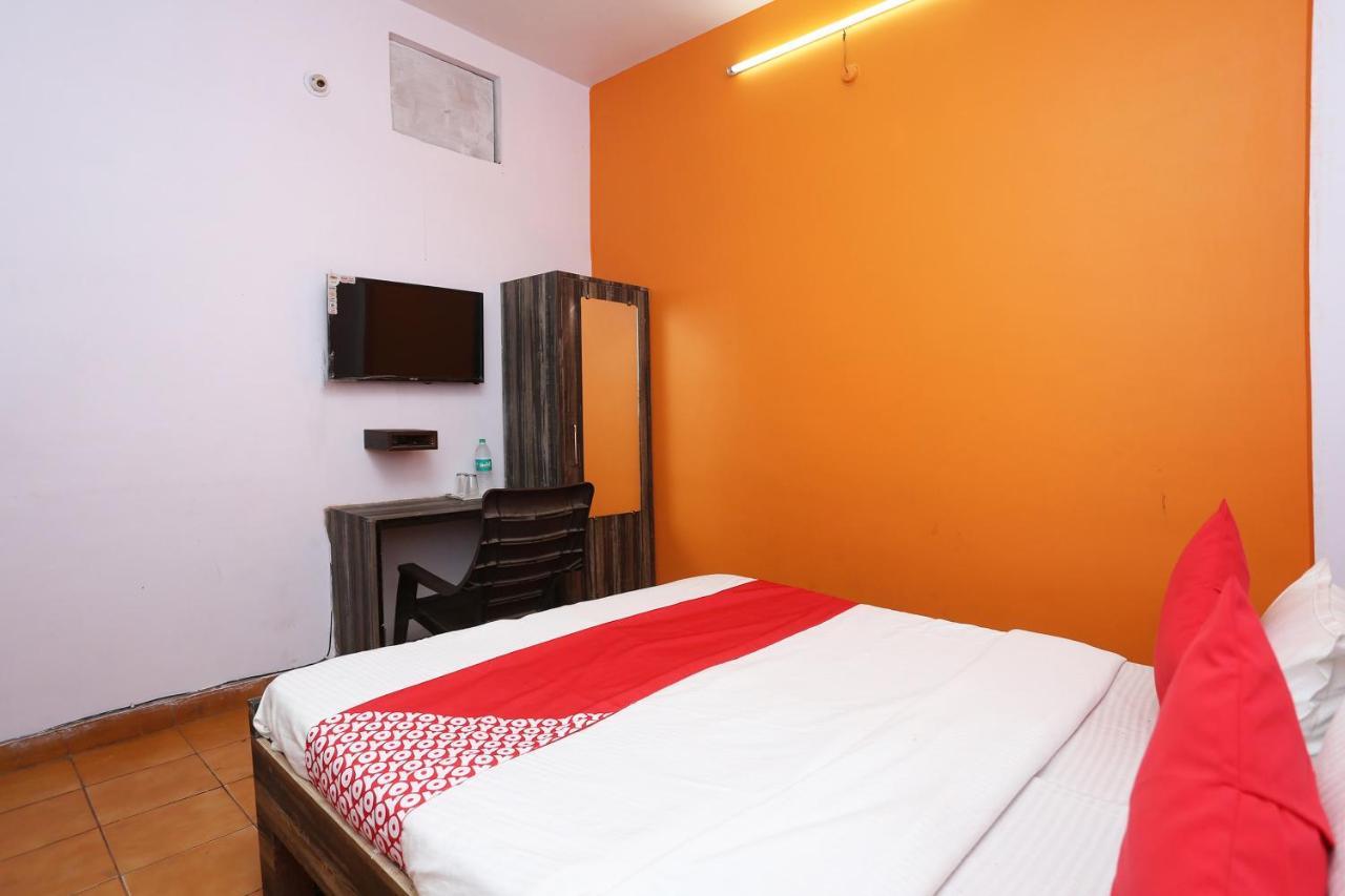 Oyo 37533 Hotel Ashirwad Jabalpur Exteriör bild