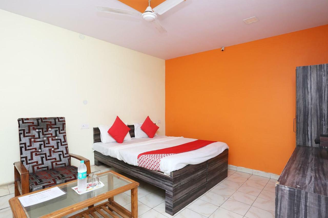 Oyo 37533 Hotel Ashirwad Jabalpur Exteriör bild